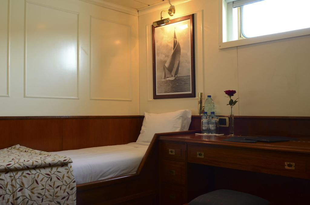 Invicta Ribeira Boat Hotel 포르투 외부 사진