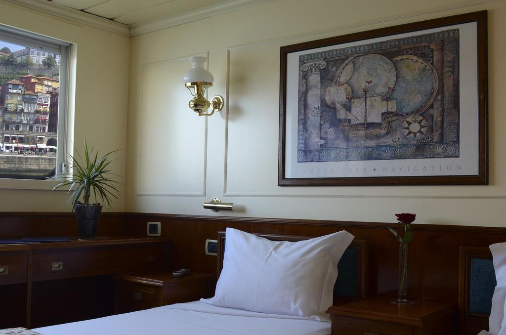 Invicta Ribeira Boat Hotel 포르투 외부 사진
