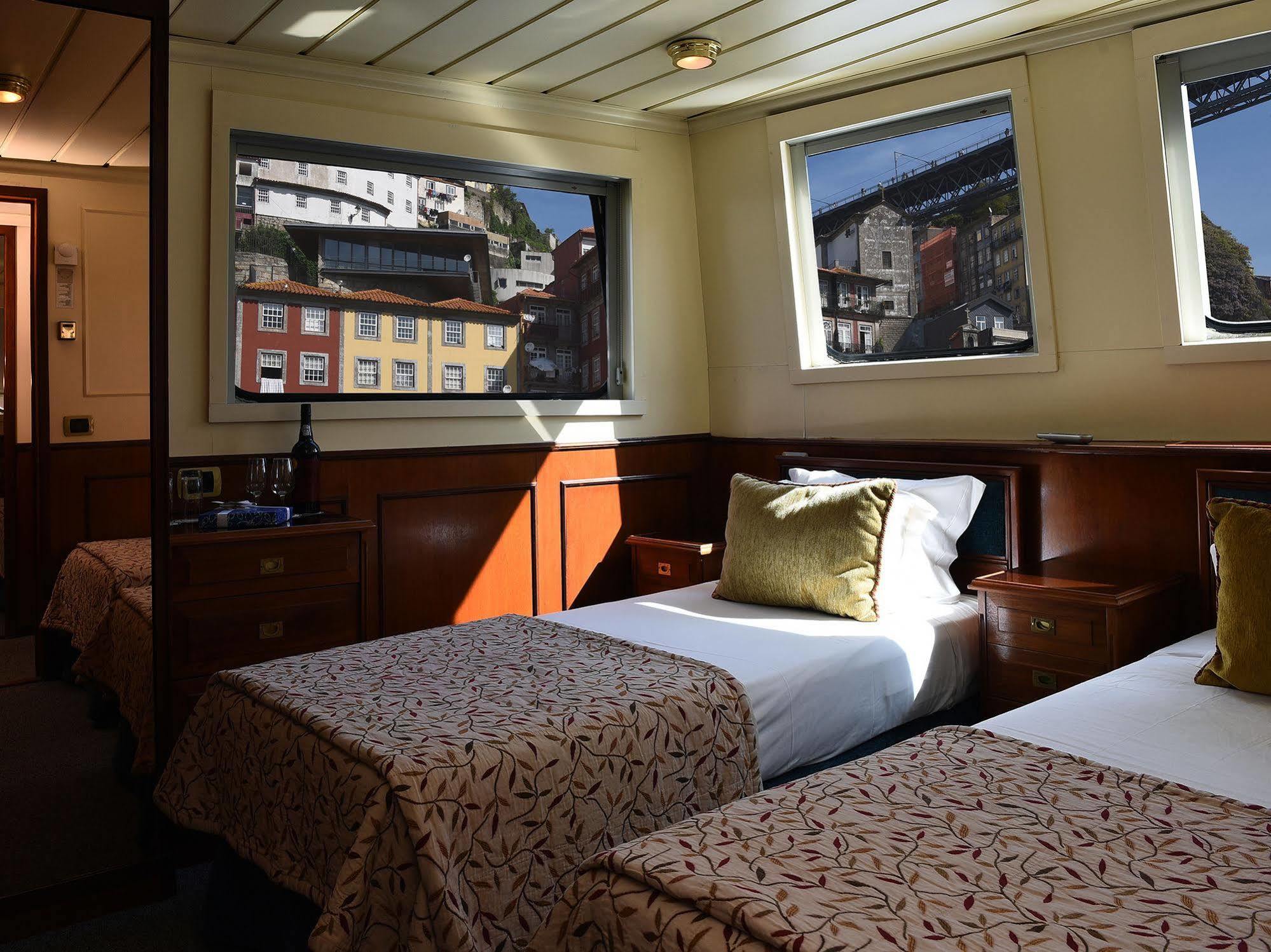 Invicta Ribeira Boat Hotel 포르투 외부 사진